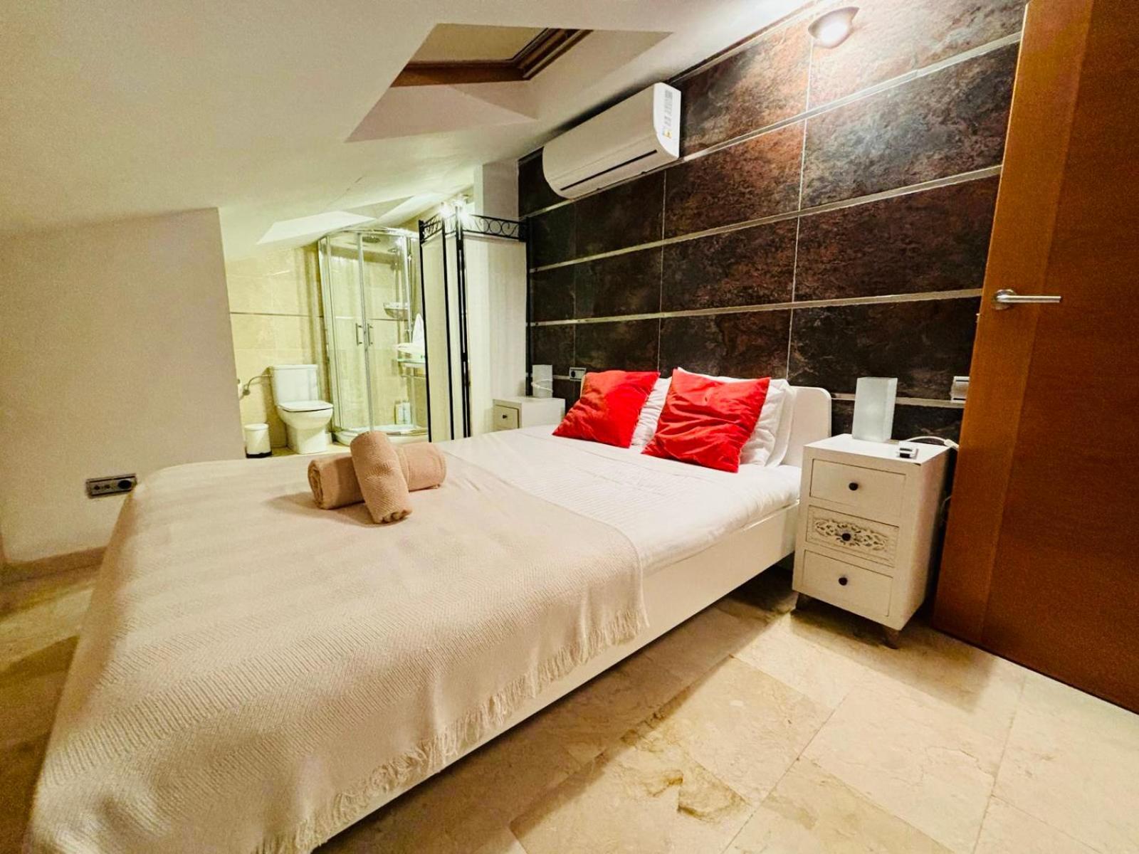 Duplex Premium Center Apartment Малага Екстериор снимка